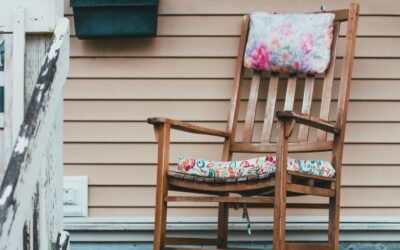 ROCKING CHAIR